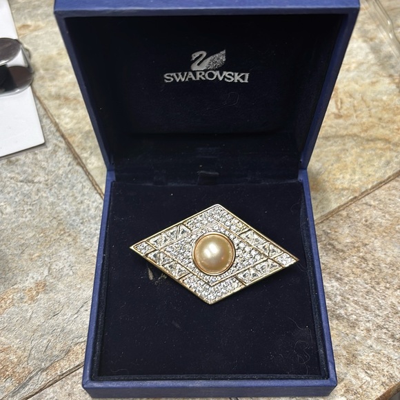 Swarovski S.A.L. Geometric Crystal Brooch Pin - Picture 6 of 6